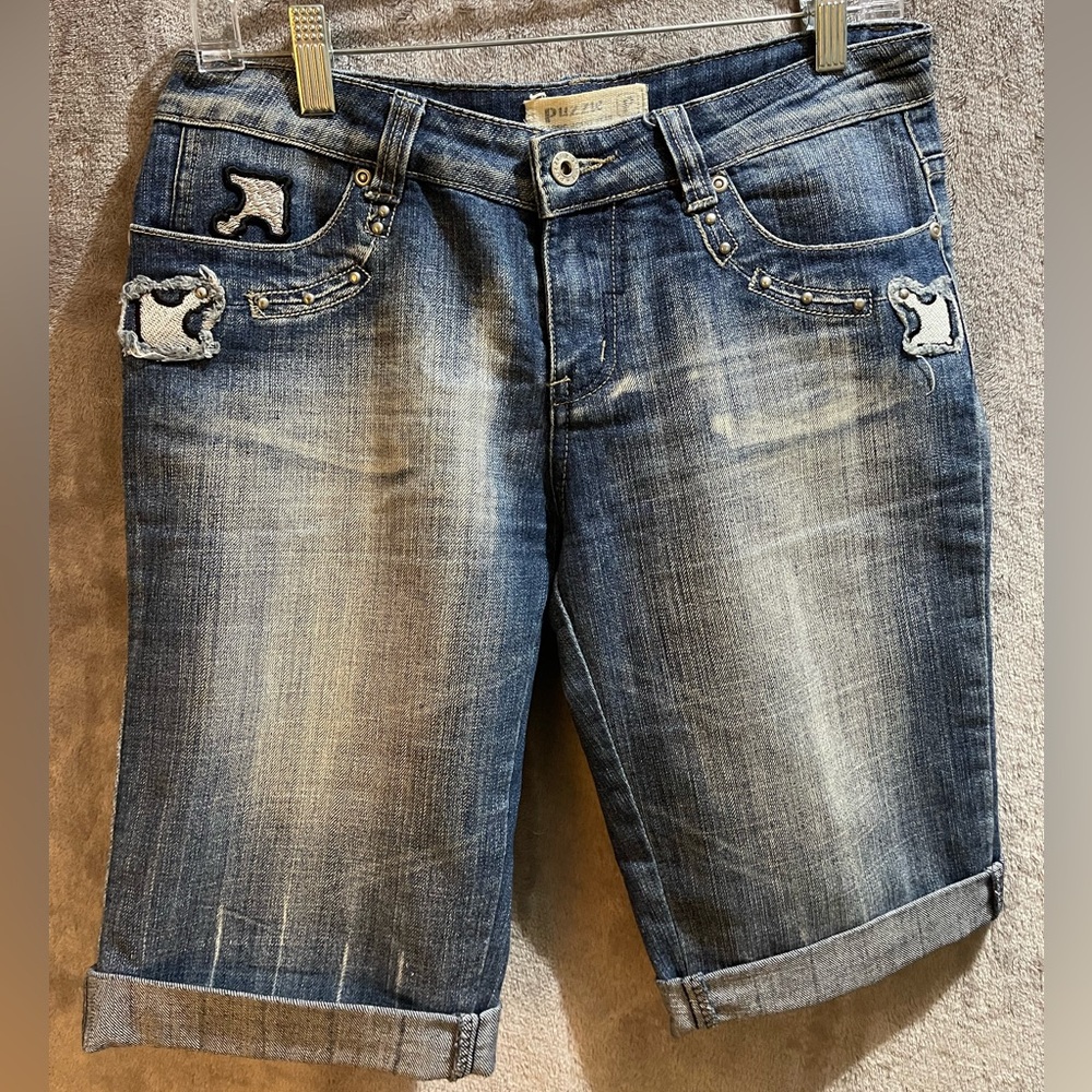 Y2K Puzzle Distressed Denim Shorts. Size 7/8
